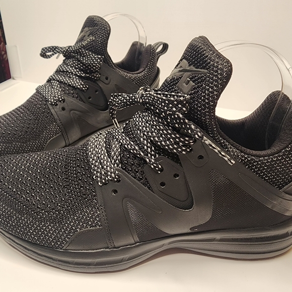 Lululemon APL Women's Techloom Ascent Shoe Reflective - Black - Size 9 - NWOT - Picture 2 of 5